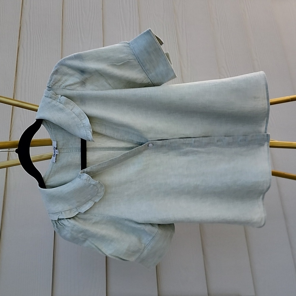 Puff sleeve Peter pan collar blouse Size 4